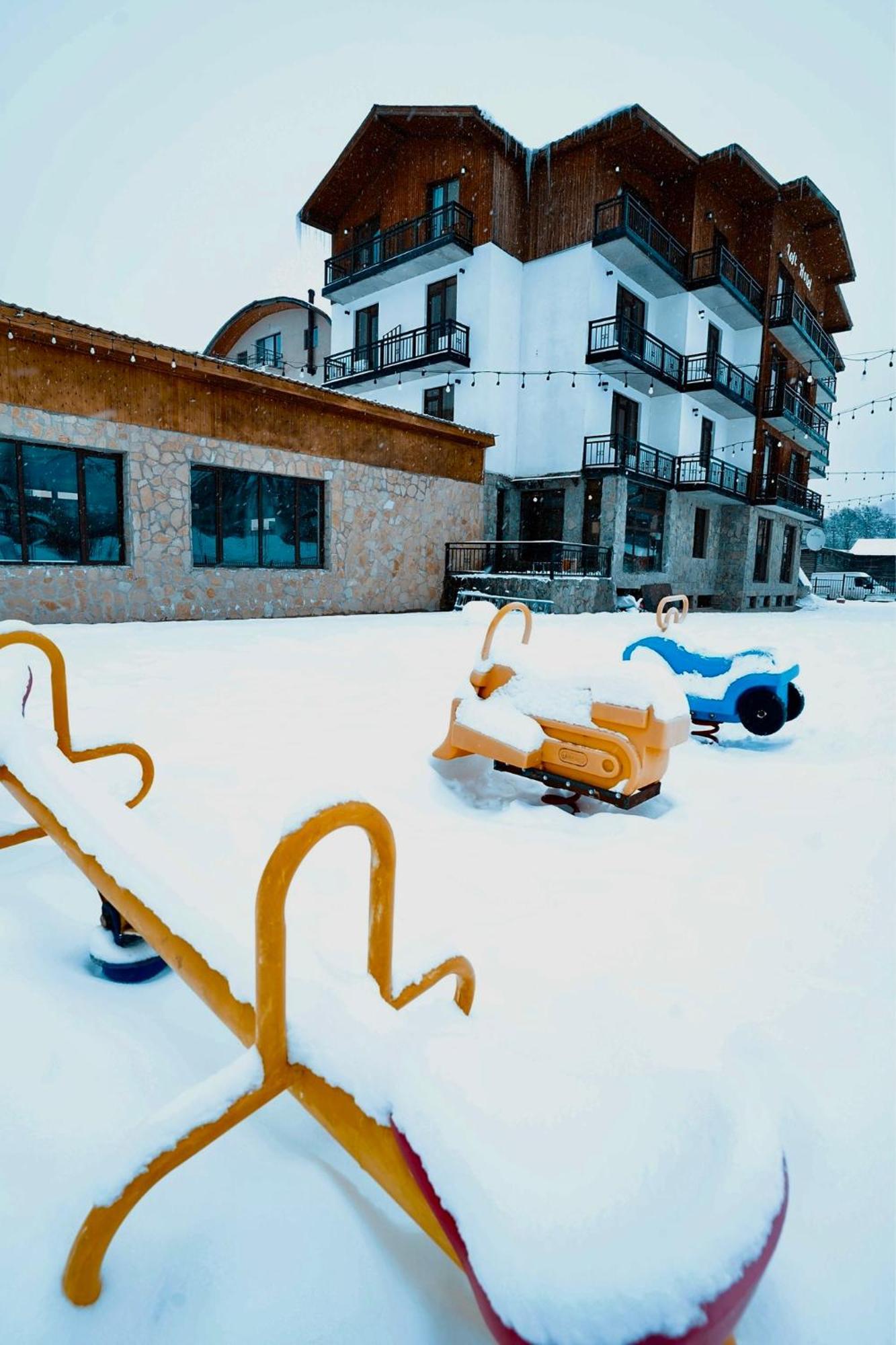 Loft Hotel Bakuriani Exterior foto